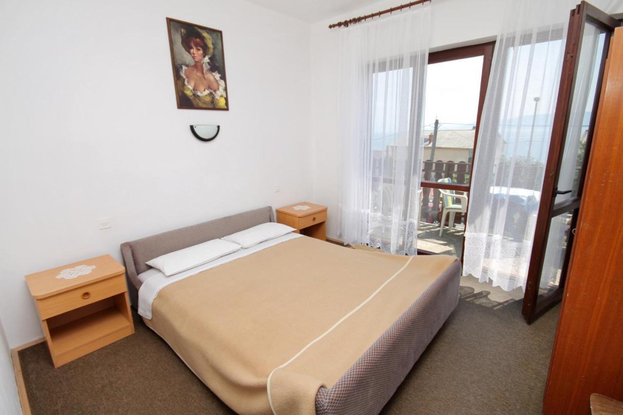 Apartments With A Parking Space Novi Vinodolski - 5600 Exterior photo